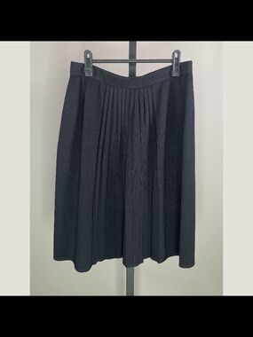 St John Collection Skirt Womens 10 black knit pleated designer cocktail classic